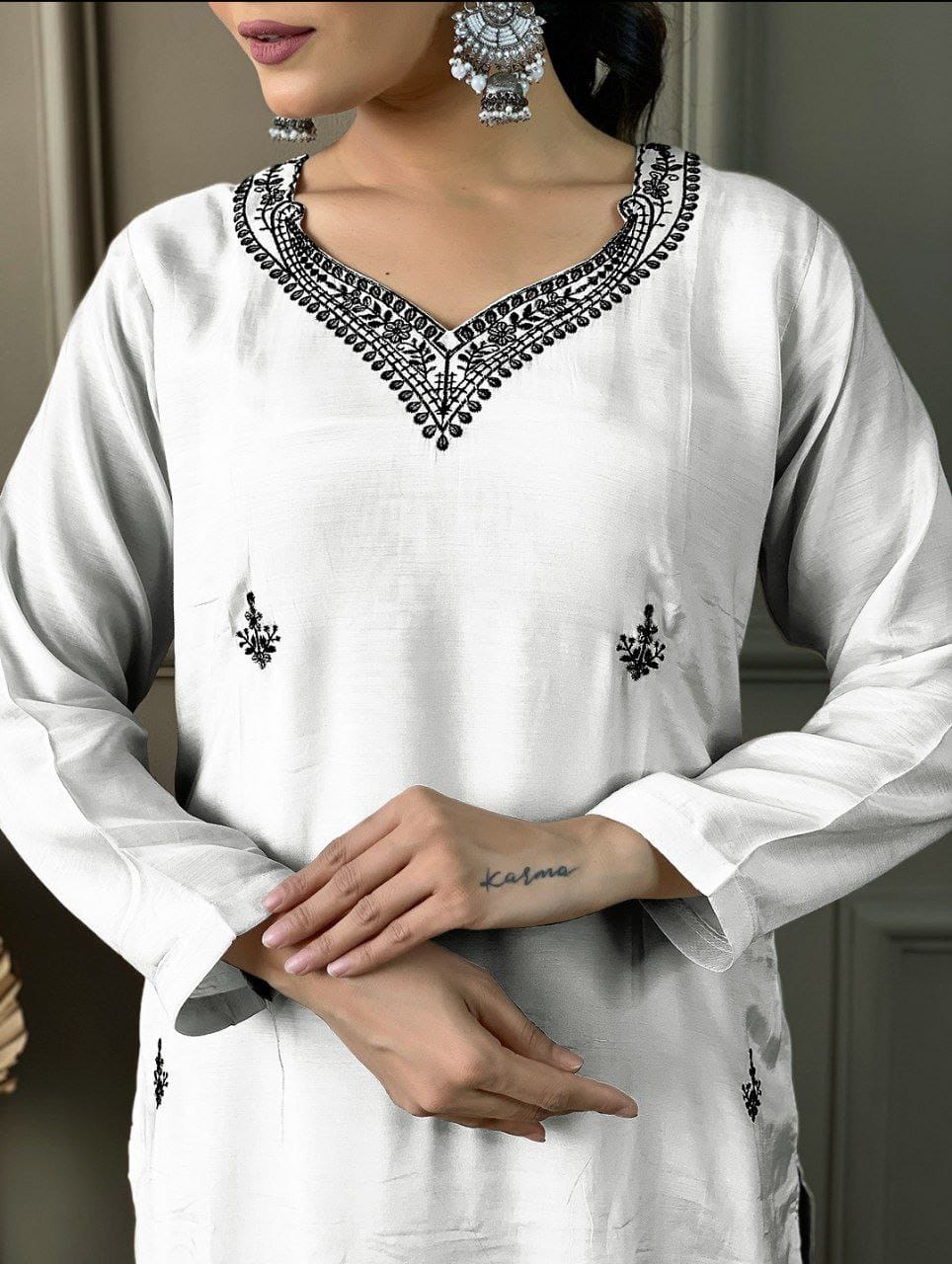 SI 125 Black And White Chanderi Viscose Embroidery Kurti With Bottom Dupatta Wholesale Online
